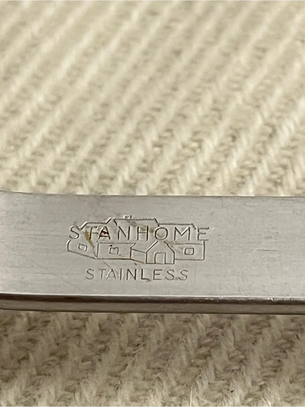 Stanhome Stainless 2 Prong Meat Fork 13” Vintage Brown Handle Used